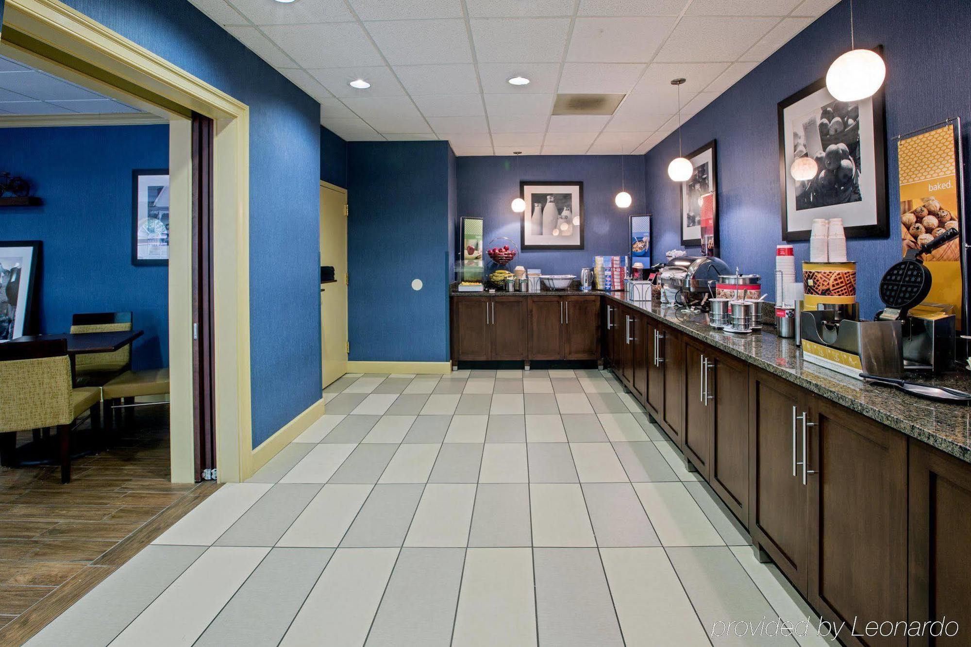 Hampton Inn Salem East - Electric Road Buitenkant foto